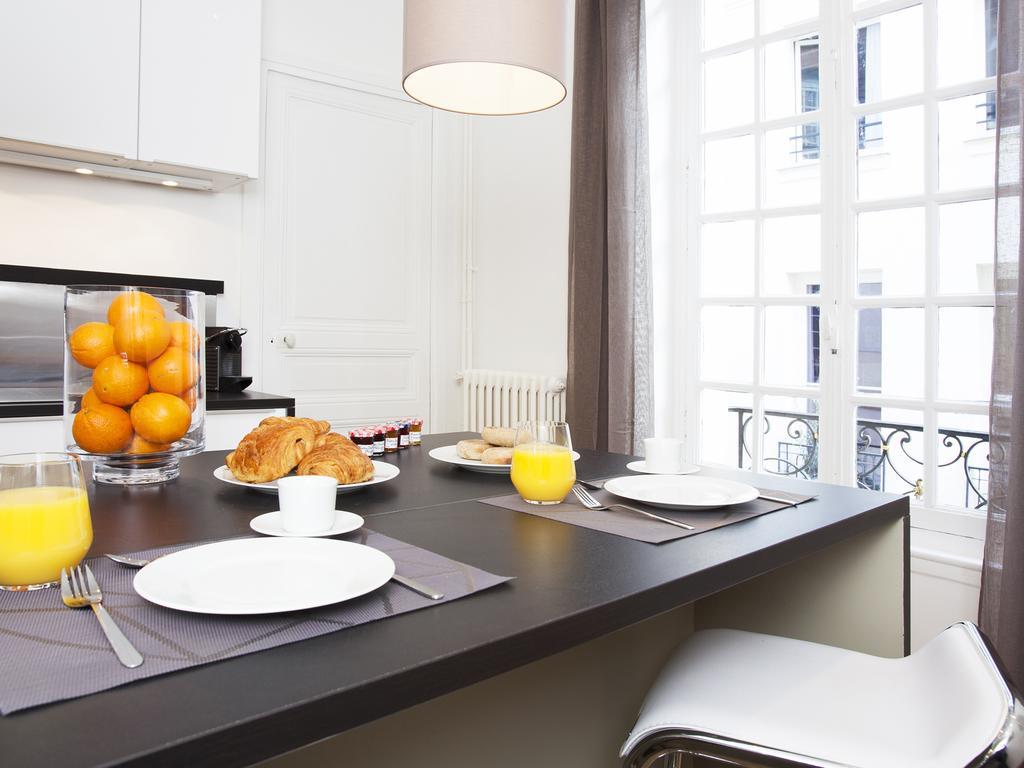 Livinparis - Luxury 2 Bedrooms Le Marais I Pokój zdjęcie