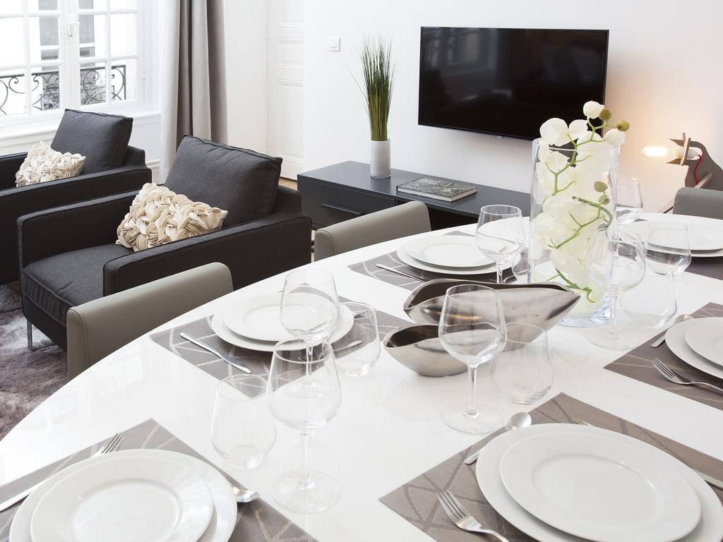Livinparis - Luxury 2 Bedrooms Le Marais I Pokój zdjęcie